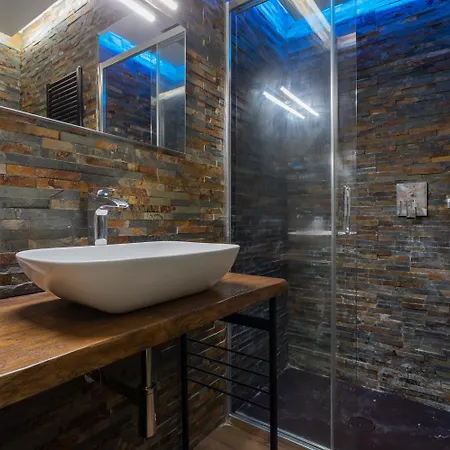 Graglia Modern By Wonderful Italy Apartment Turin